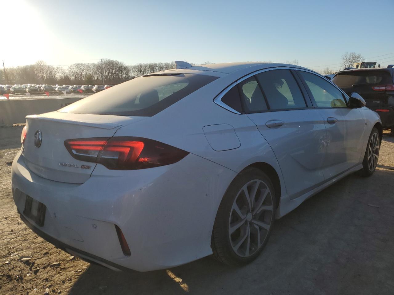 2019 Buick Regal - Image 3