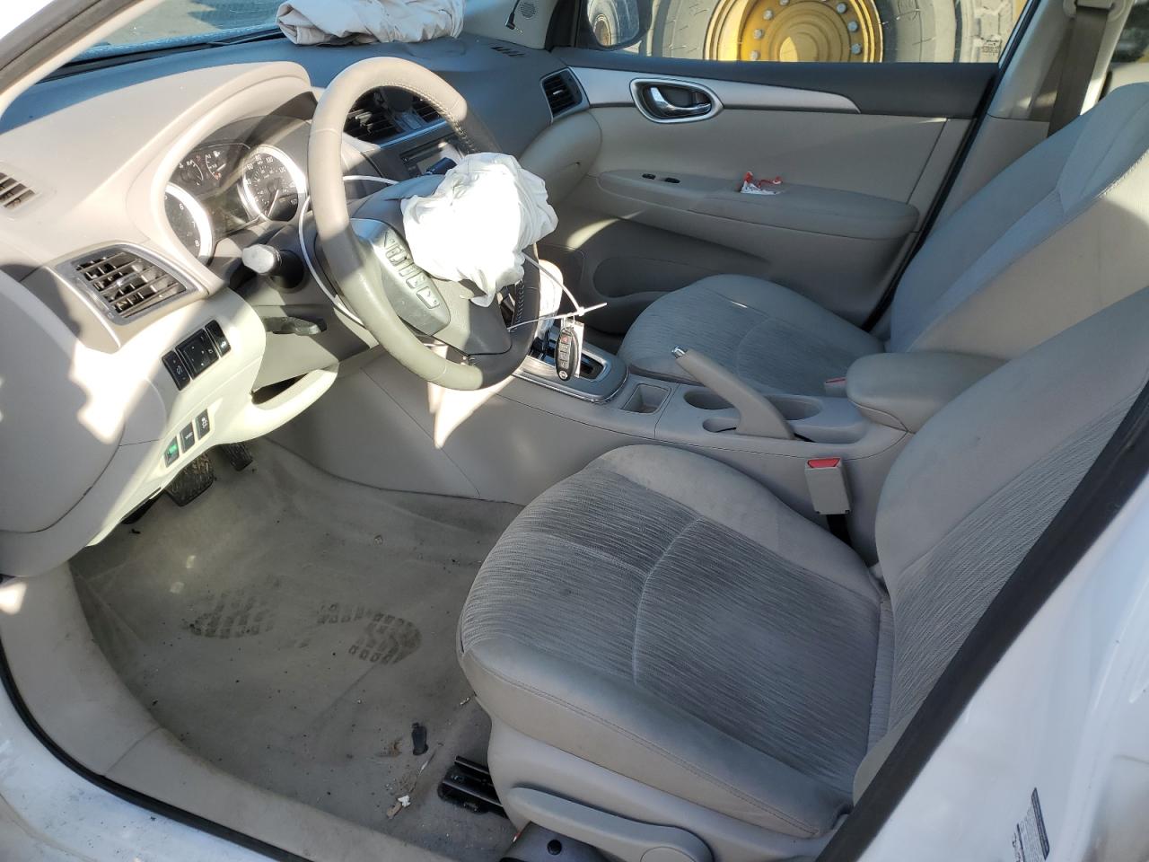 2014 Nissan Sentra - Image 7