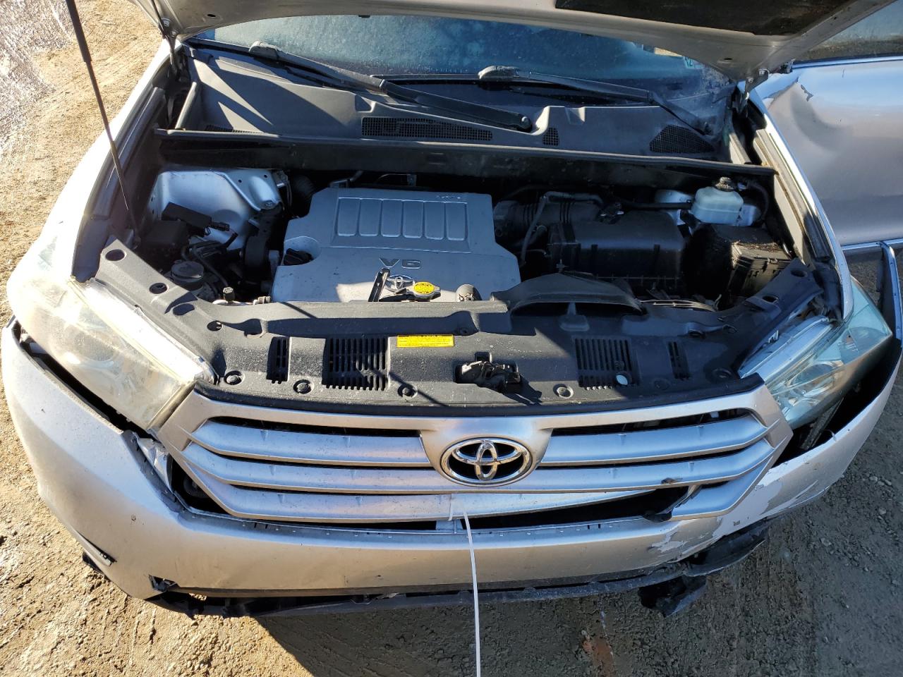 2011 Toyota Highlander - Image 14
