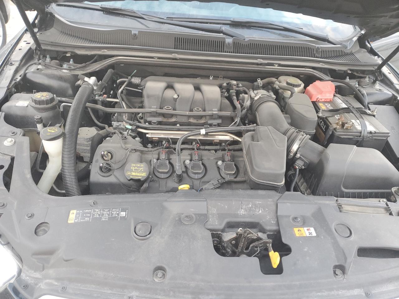 2014 Ford Taurus - Image 11
