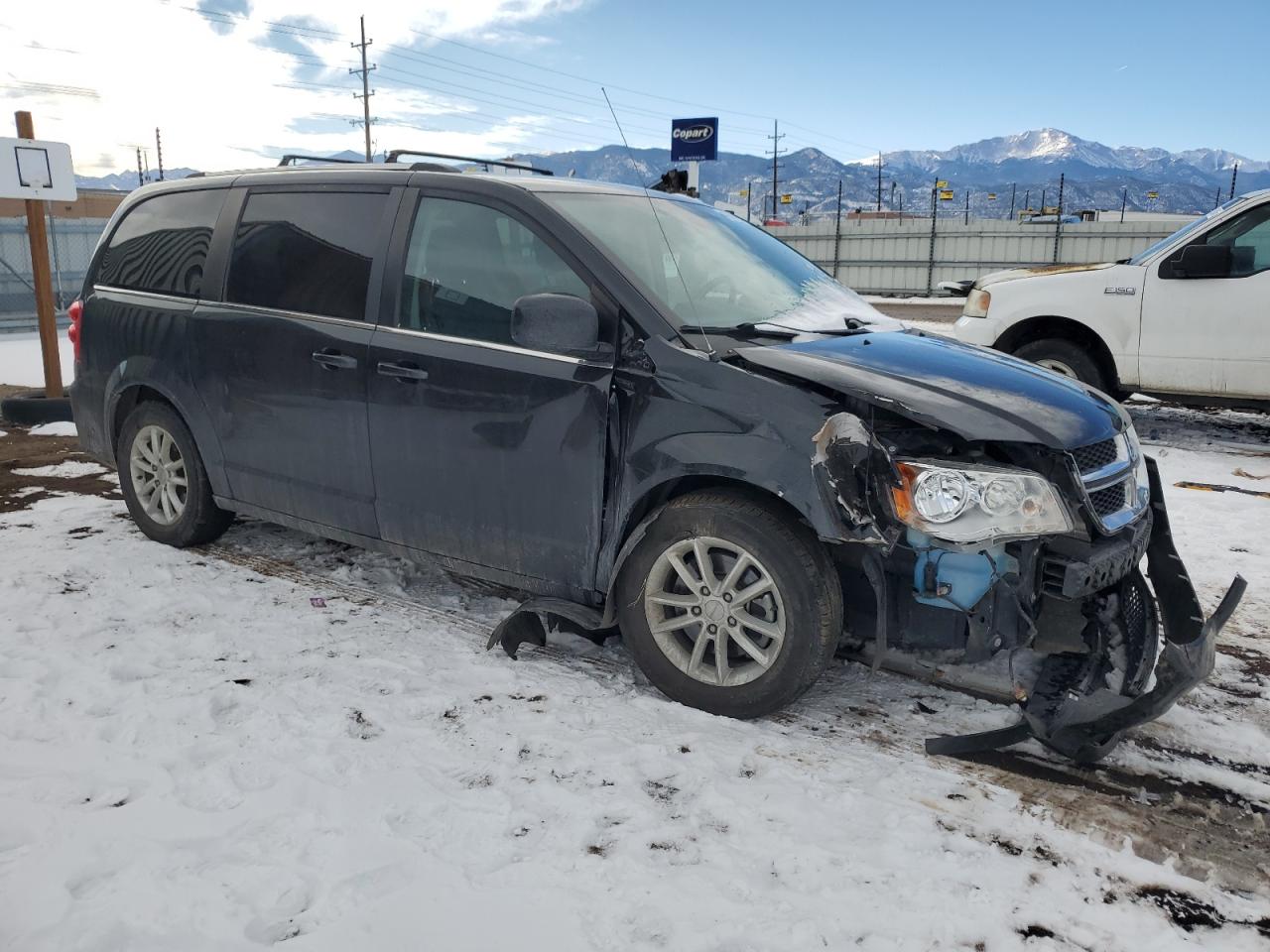 2020 Dodge Caravan - Image 4
