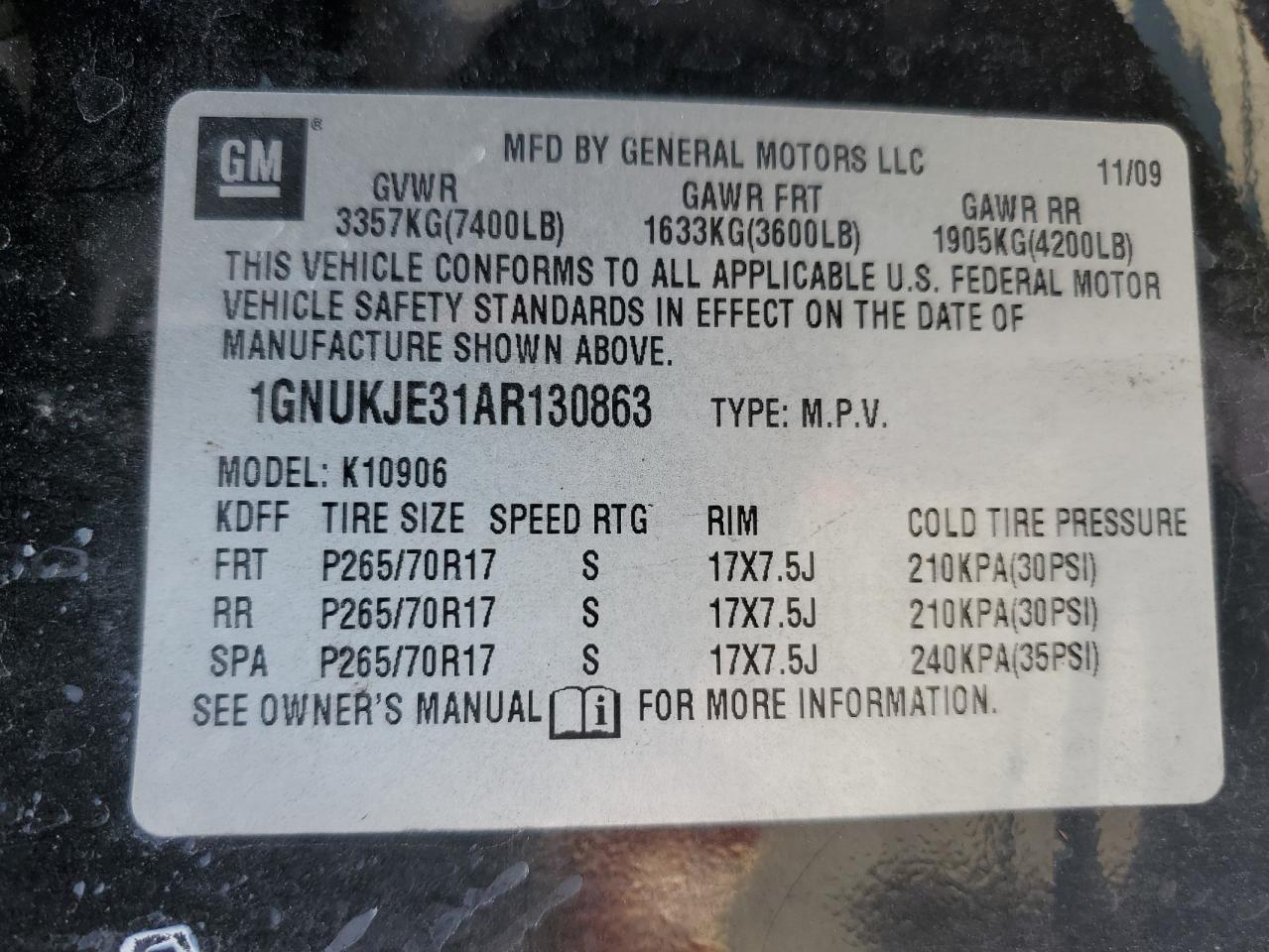 2010 Chevrolet Suburban - Image 14