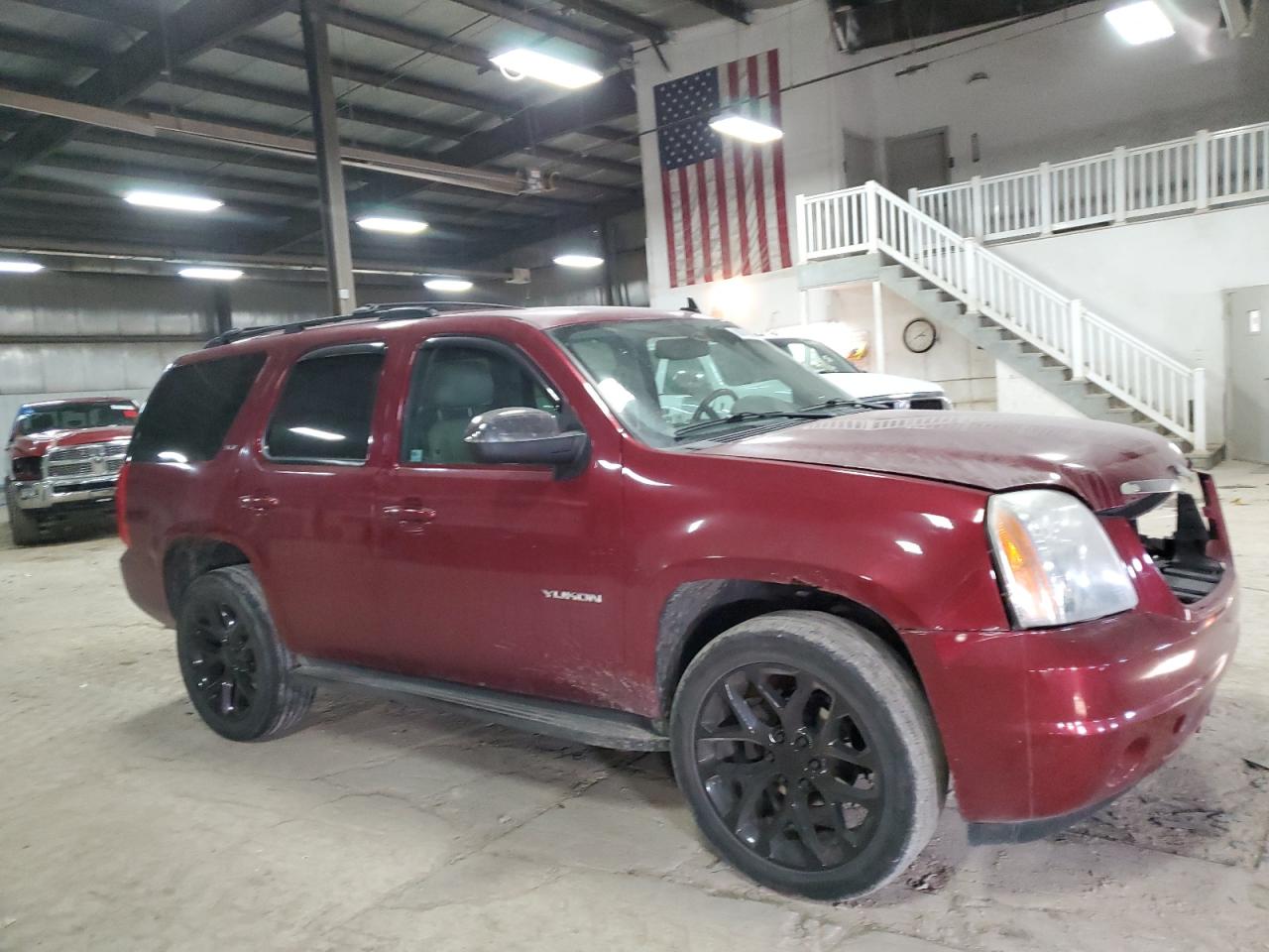 2010 GMC Yukon - Image 4