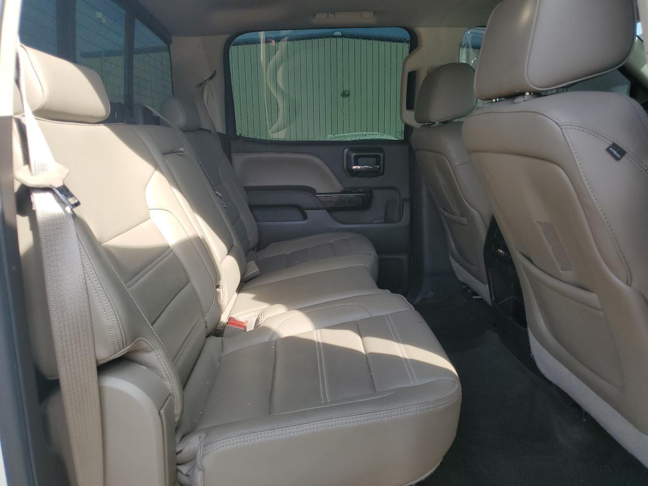 2015 GMC Sierra - Image 10