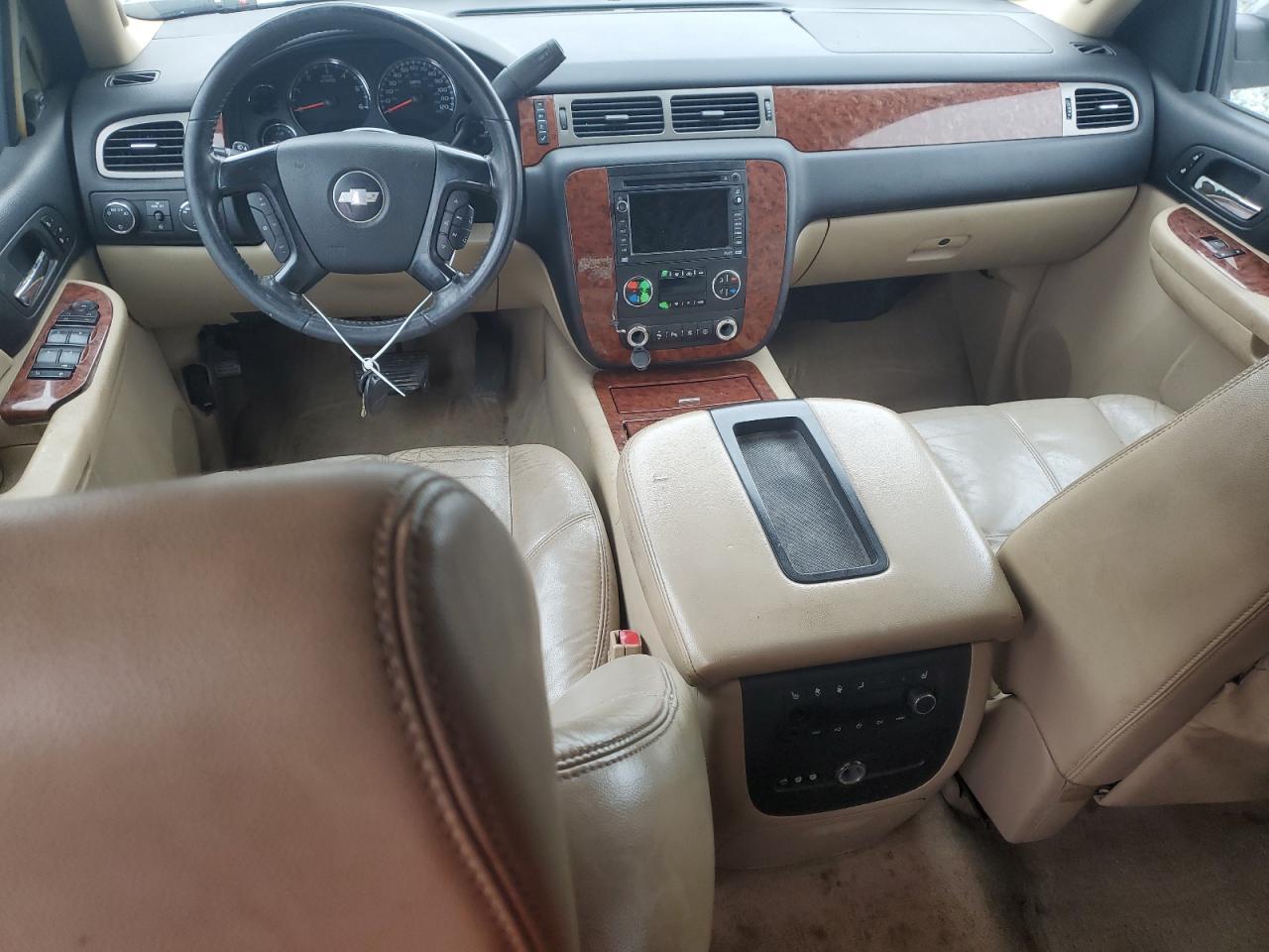 2008 Chevrolet Suburban - Image 8