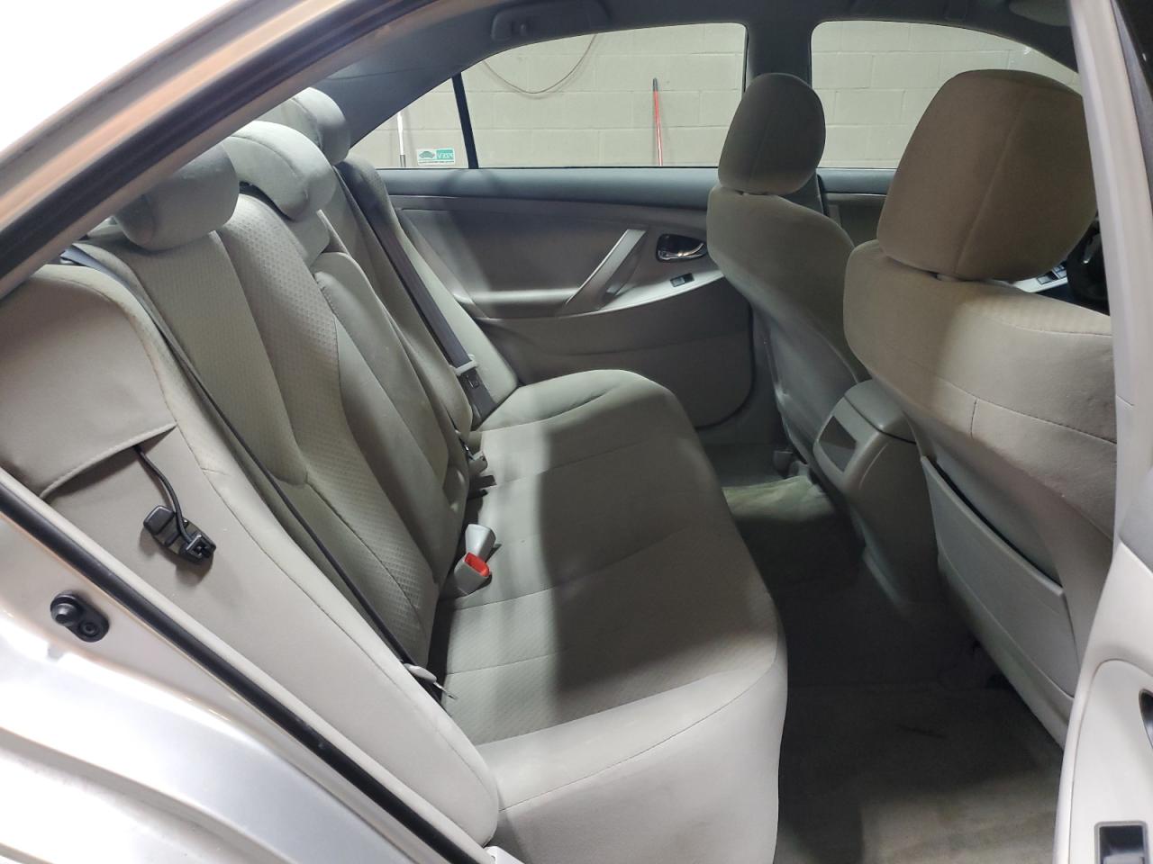 2008 Toyota Camry - Image 10