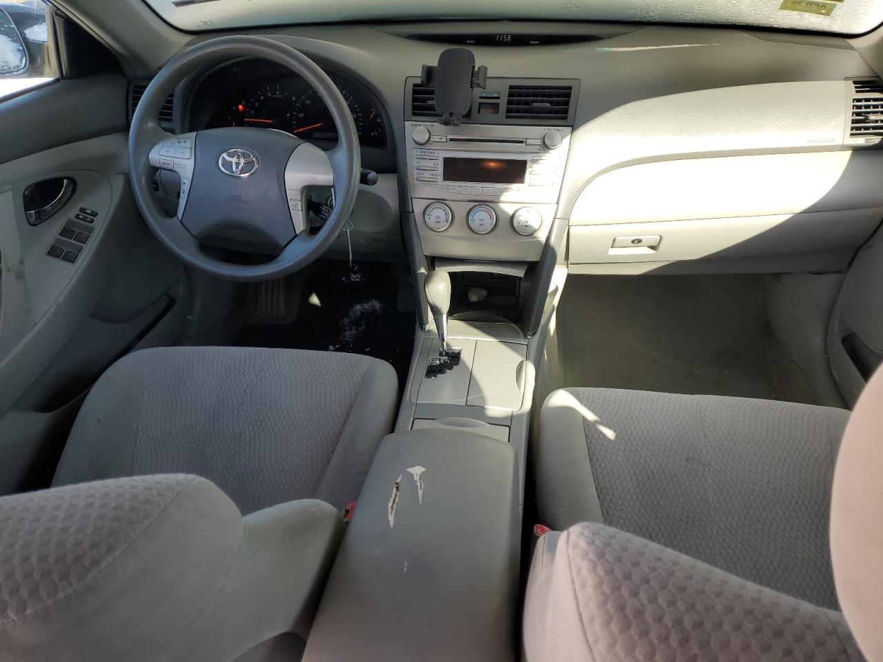 2011 Toyota Camry - Image 8