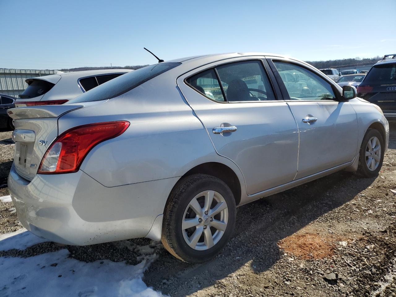 2014 Nissan Versa - Image 3