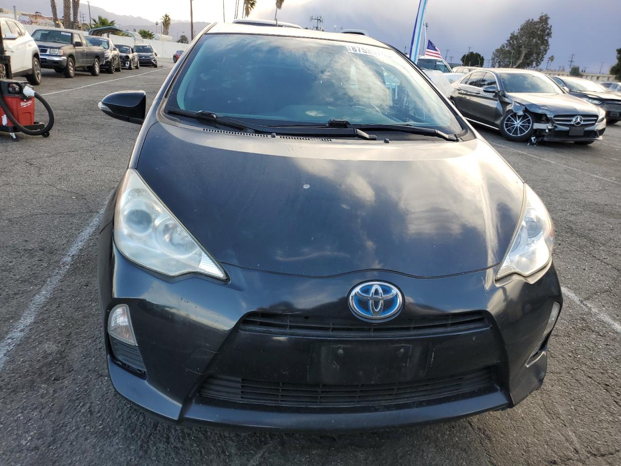 2014 Toyota Prius - Image 5
