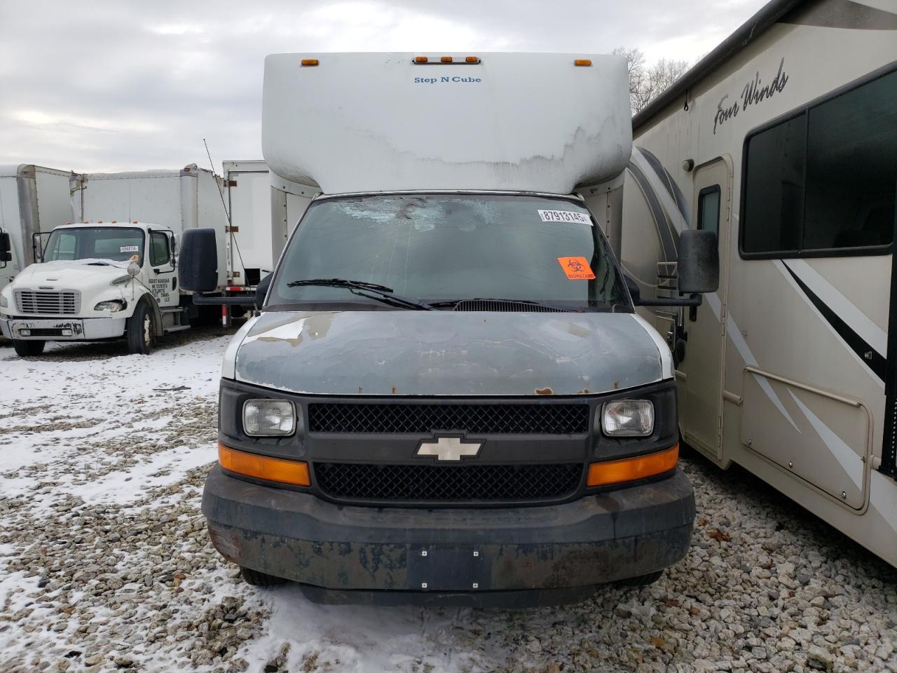 2008 Chevrolet Express - Image 5