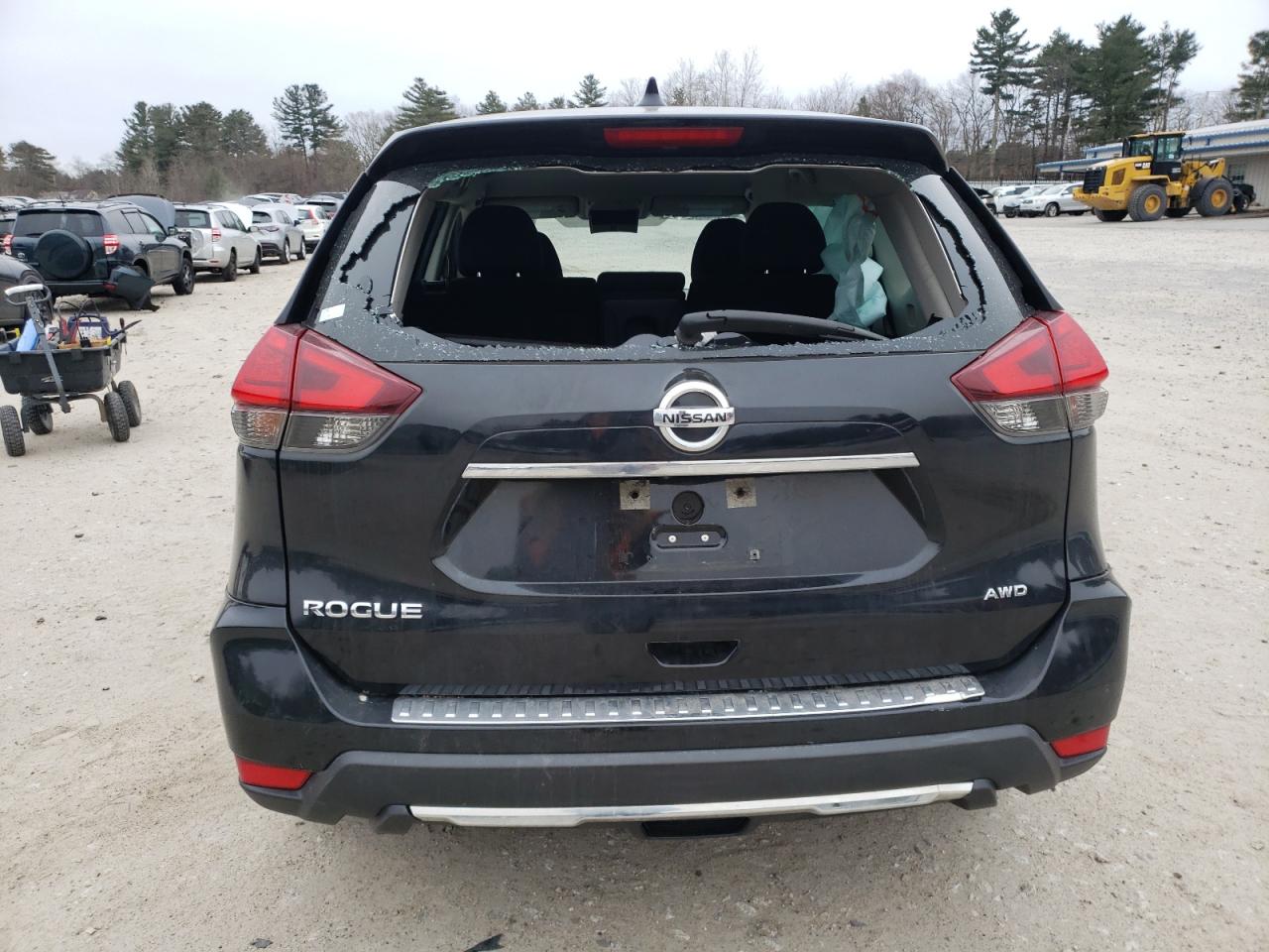 2017 Nissan Rogue - Image 6