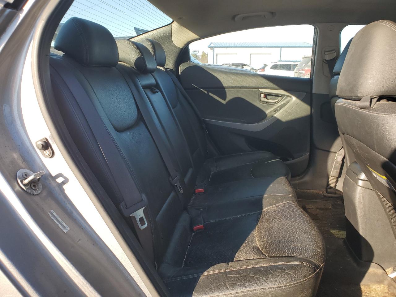 2012 Hyundai Elantra - Image 10