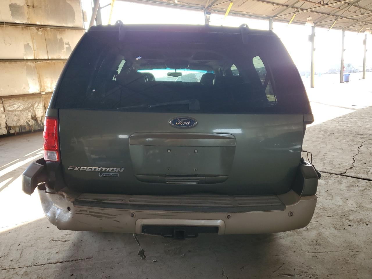 2005 Ford Expedition - Image 6