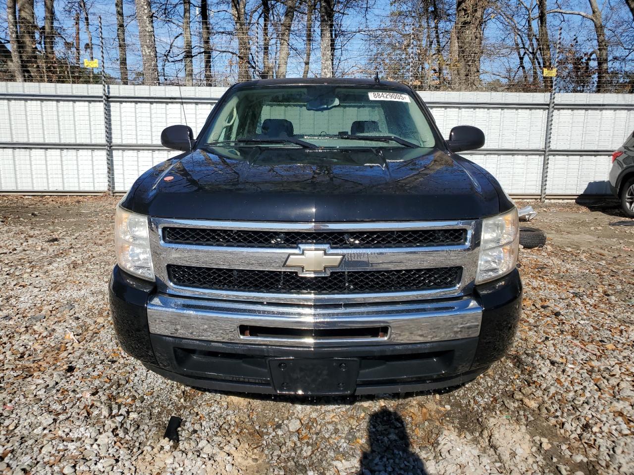 2009 Chevrolet Silverado - Image 5