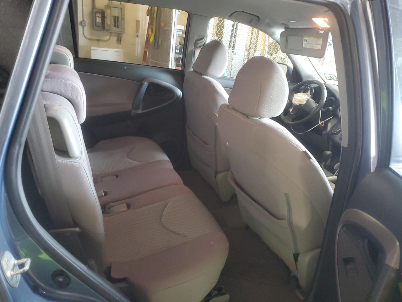 2007 Toyota RAV 4 - Image 12