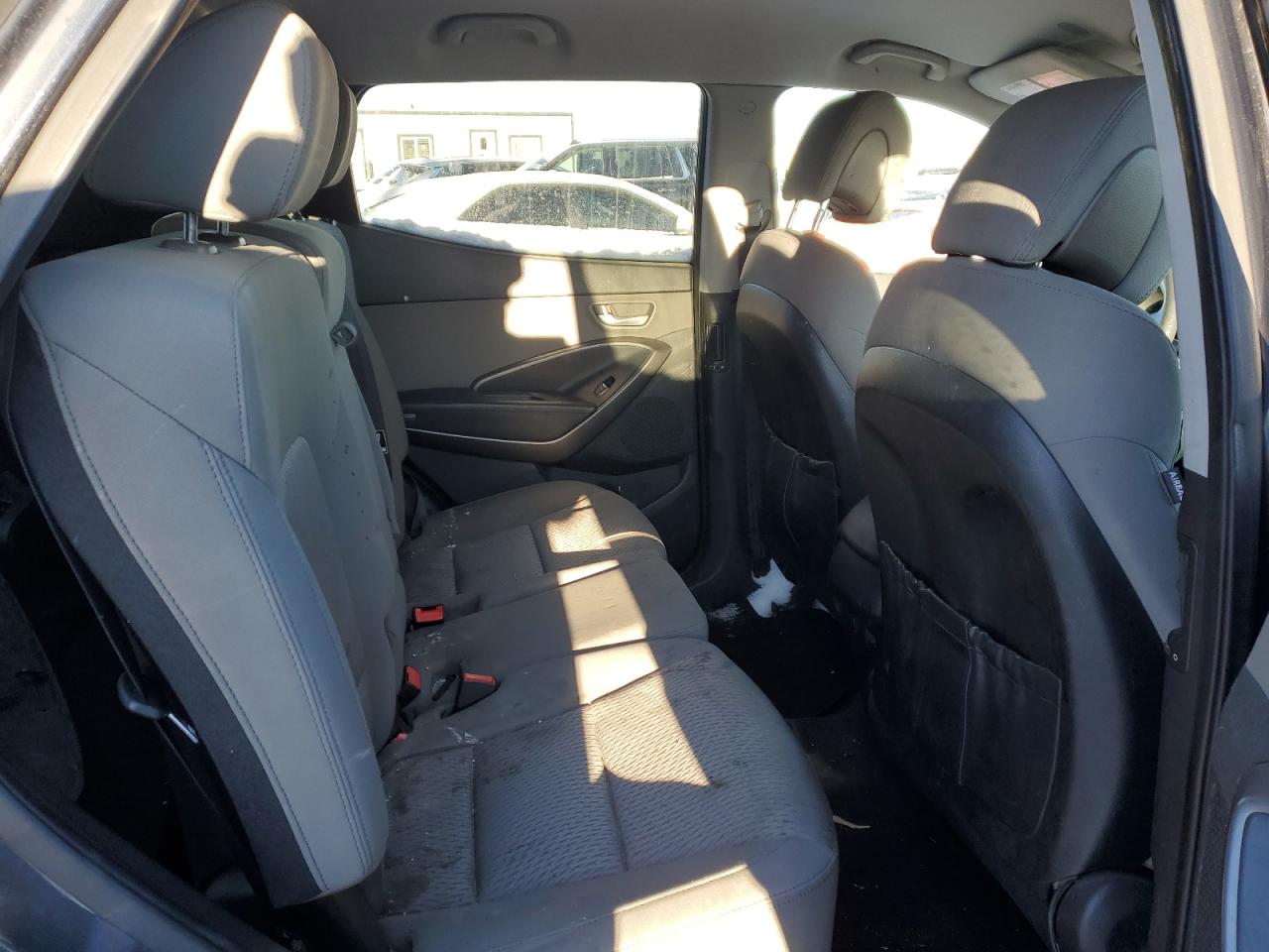 2013 Hyundai Santa Fe - Image 10