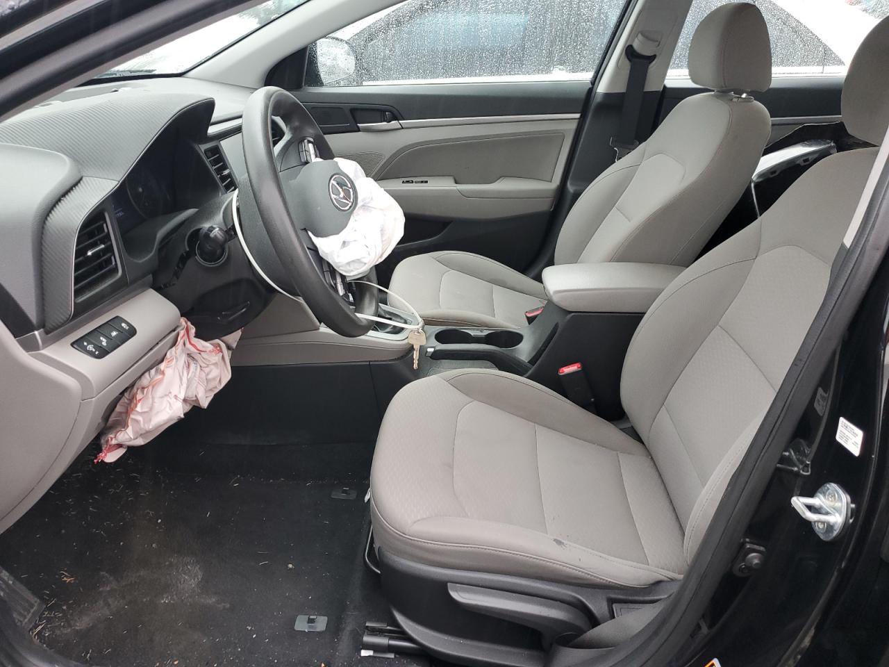 2020 Hyundai Elantra - Image 7