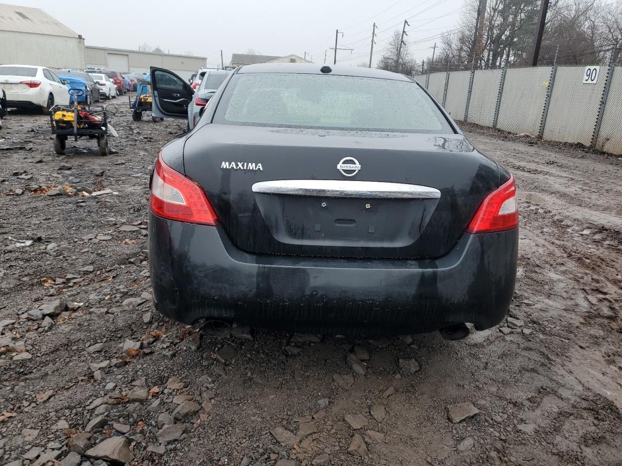 2010 Nissan Maxima - Image 6