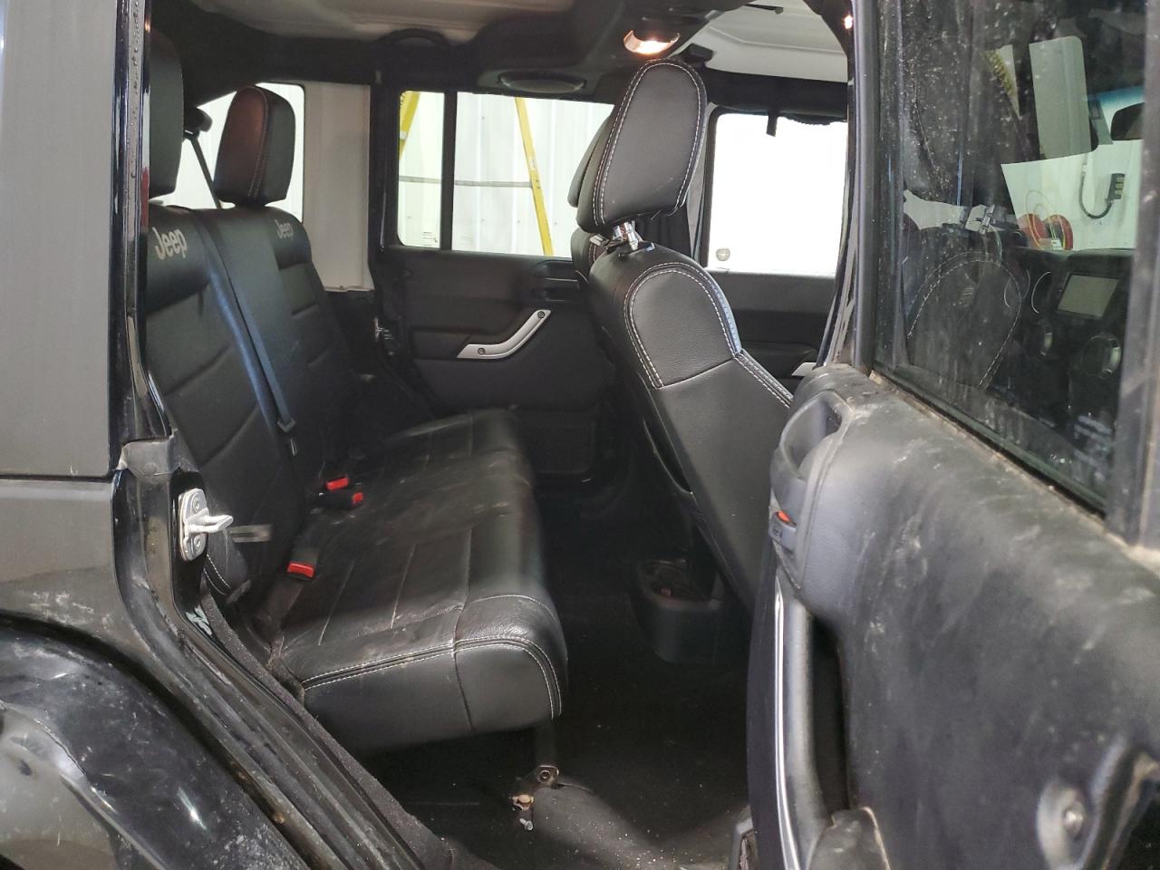 2012 Jeep Wrangler - Image 10