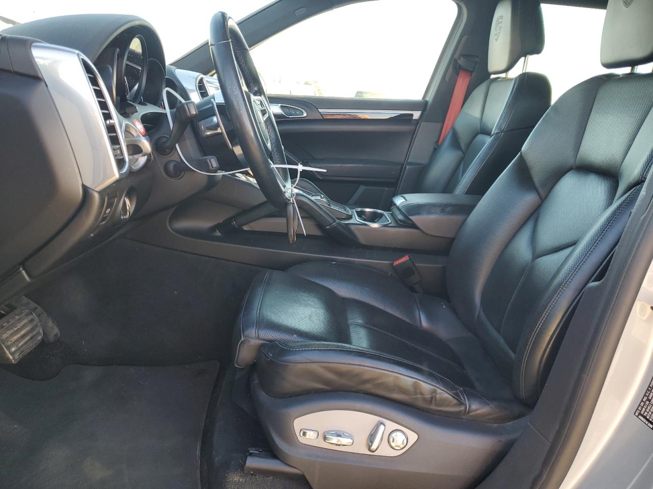2018 Porsche Cayenne - Image 7