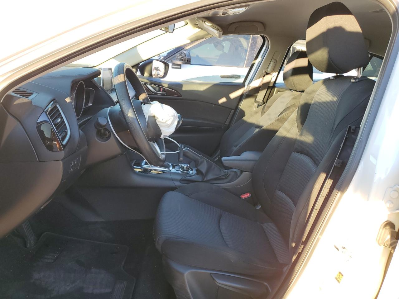 2016 Mazda 3 - Image 7