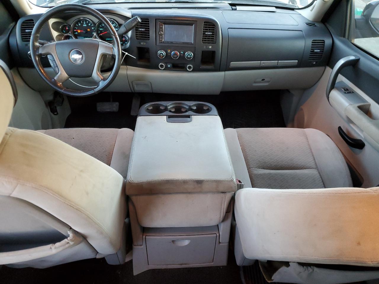 2008 Chevrolet Silverado - Image 8