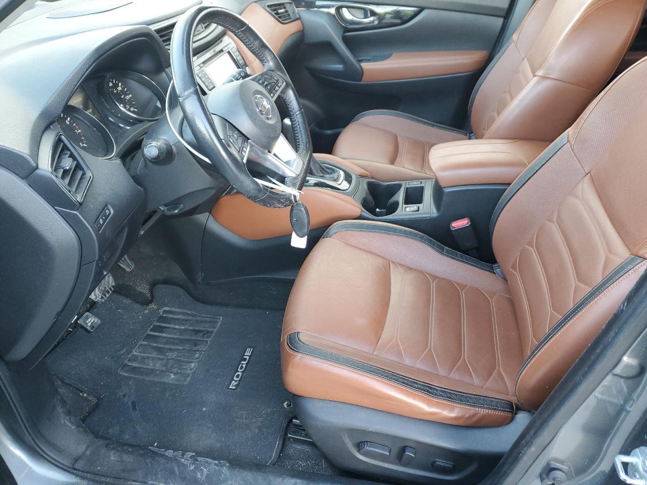 2017 Nissan Rogue - Image 7