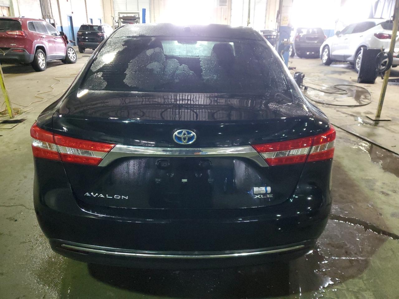 2014 Toyota Avalon - Image 6