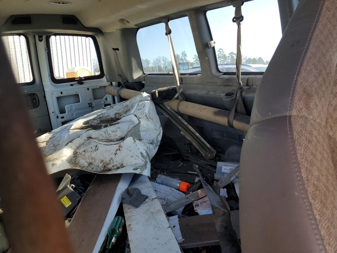 2009 Chevrolet Express - Image 11