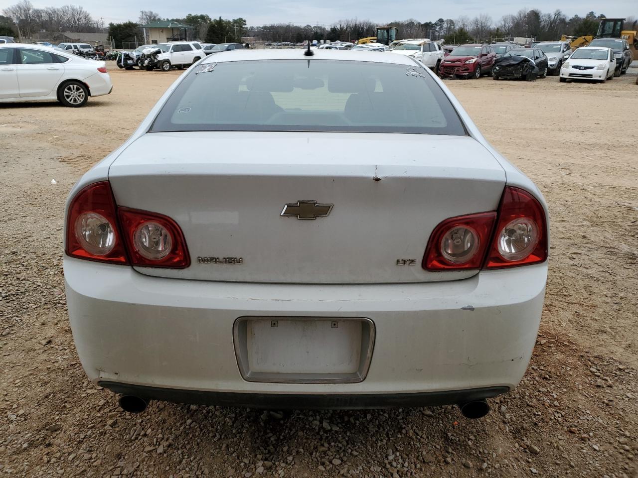 2009 Chevrolet Malibu - Image 6