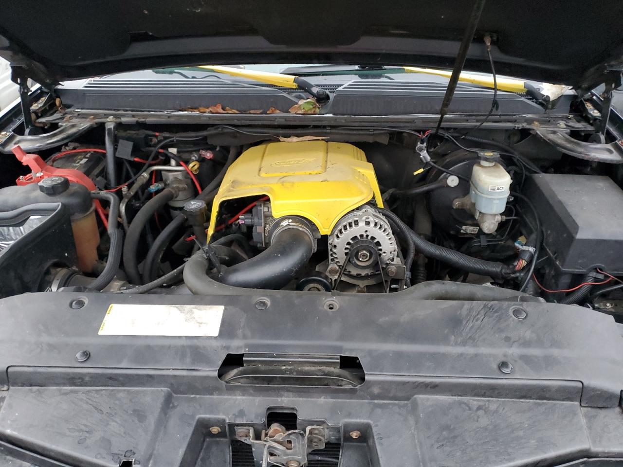 2008 Chevrolet Avalanche - Image 11