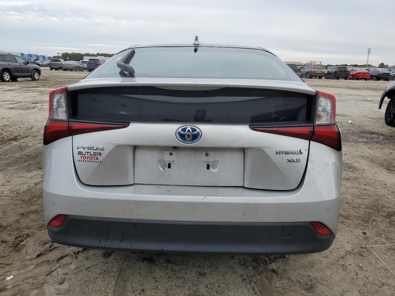 2022 Toyota Prius - Image 6