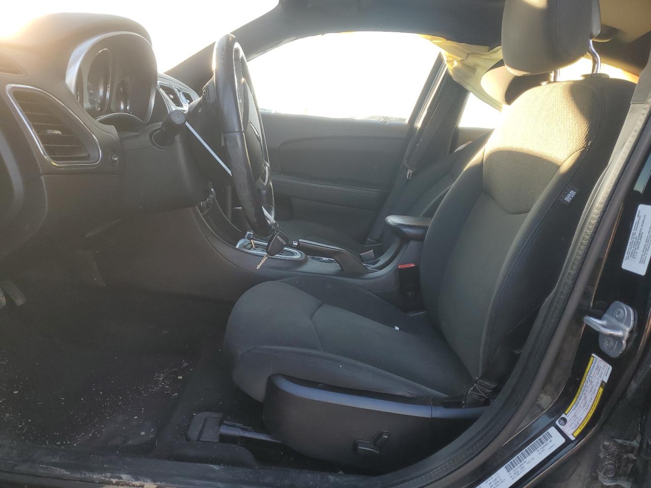 2011 Chrysler 200 - Image 7