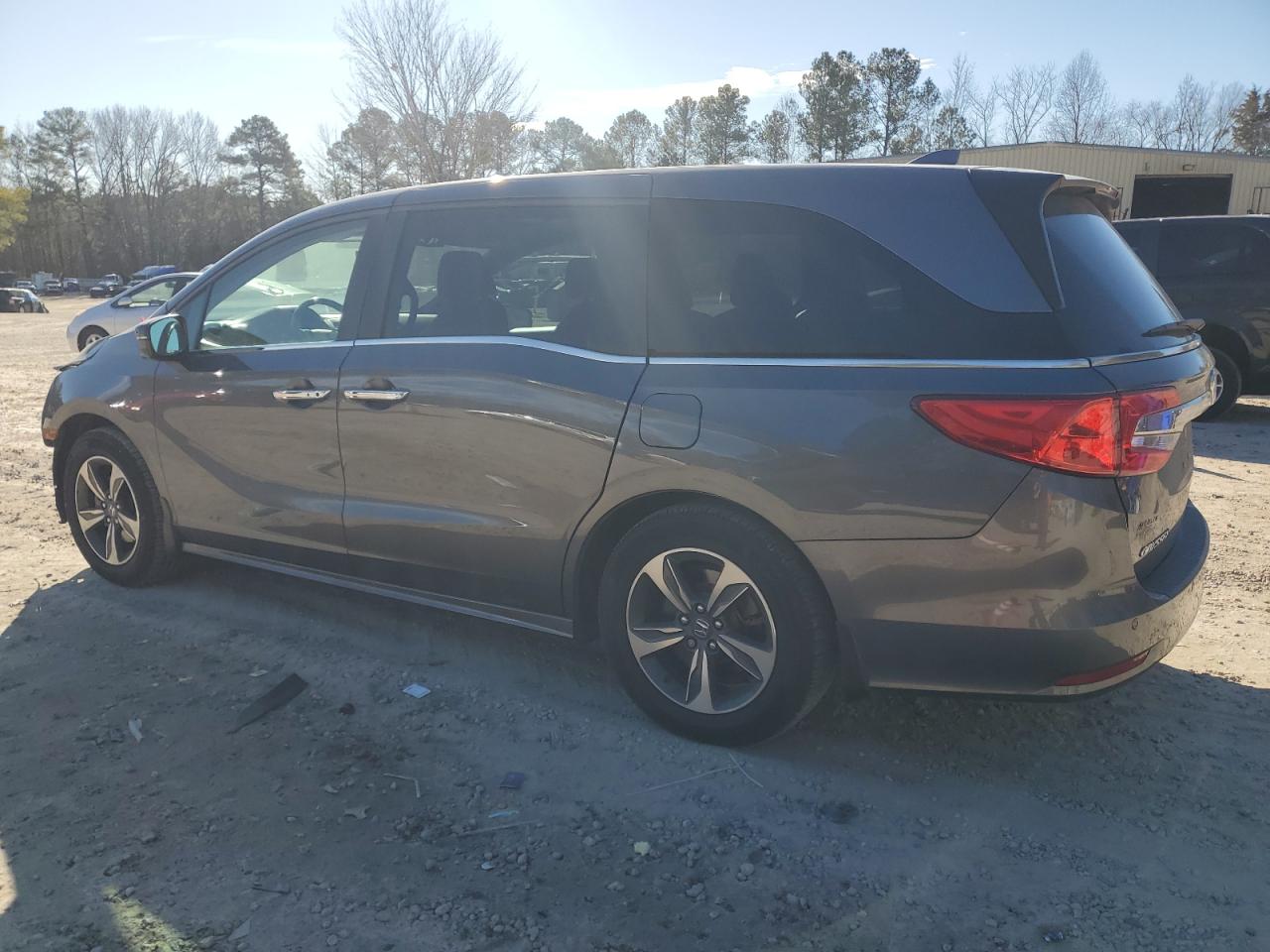 2018 Honda Odyssey - Image 2
