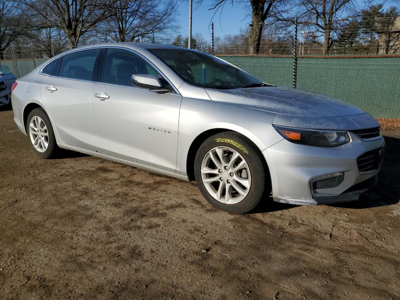 2017 Chevrolet Malibu - Image 4