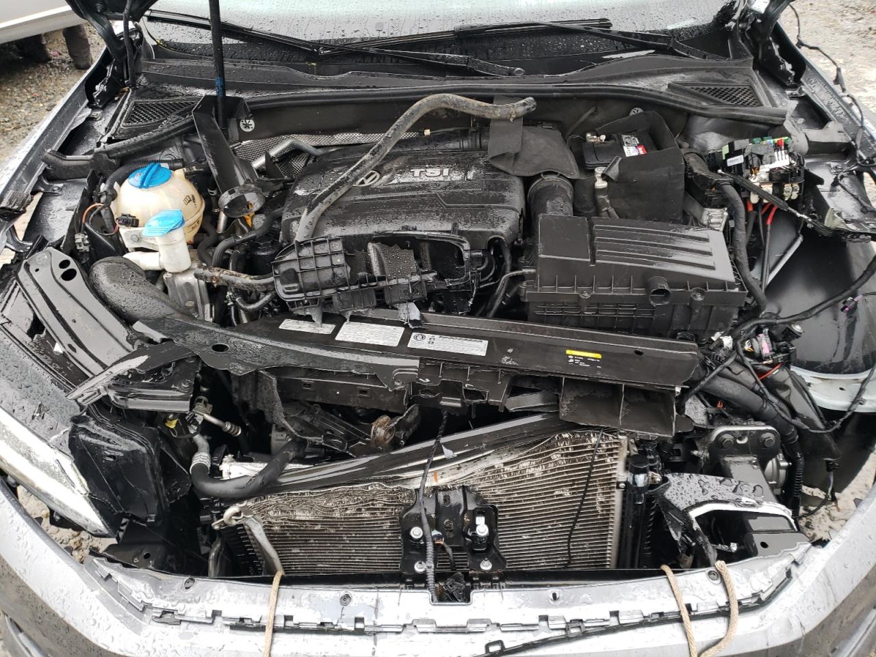 2017 Volkswagen Passat - Image 11