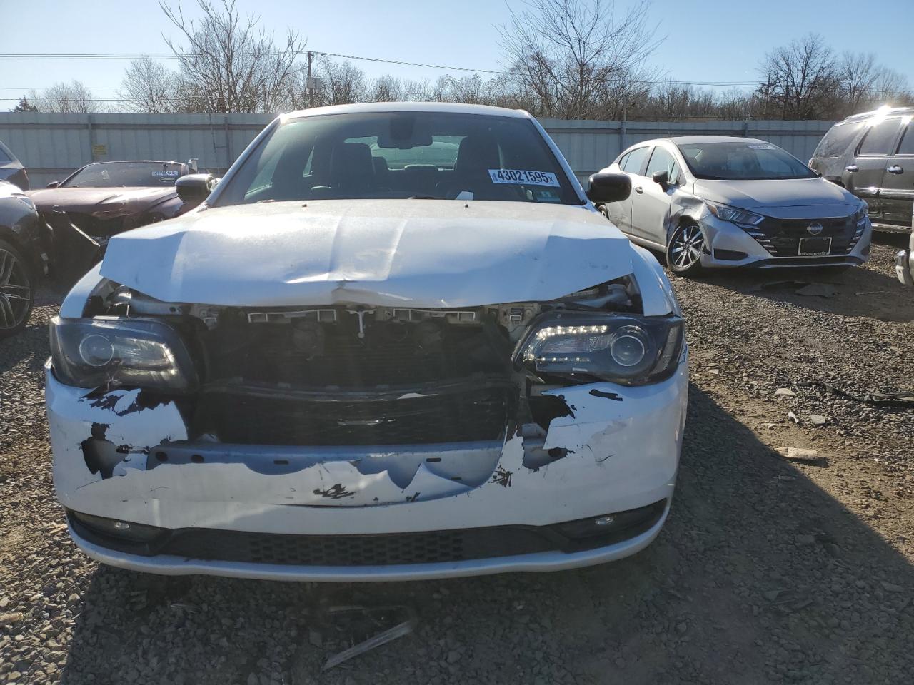 2018 Chrysler 300 - Image 5