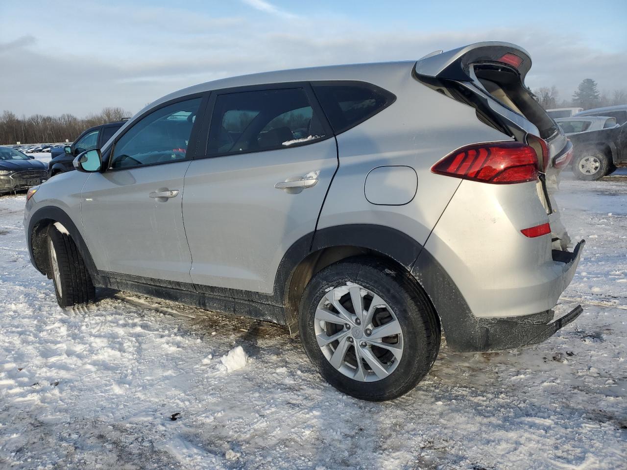 2021 Hyundai Tucson - Image 2
