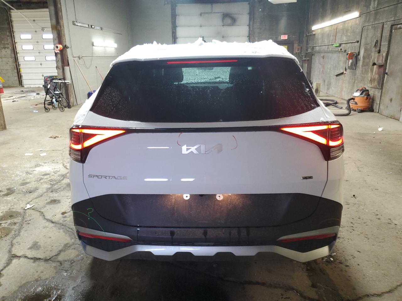 2023 Kia Sportage - Image 6