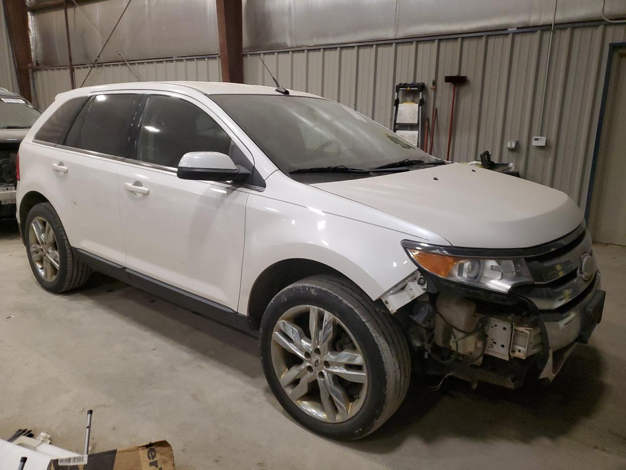 VIN 2FMDK4KC8DBC31075 2013 FORD EDGE no.4