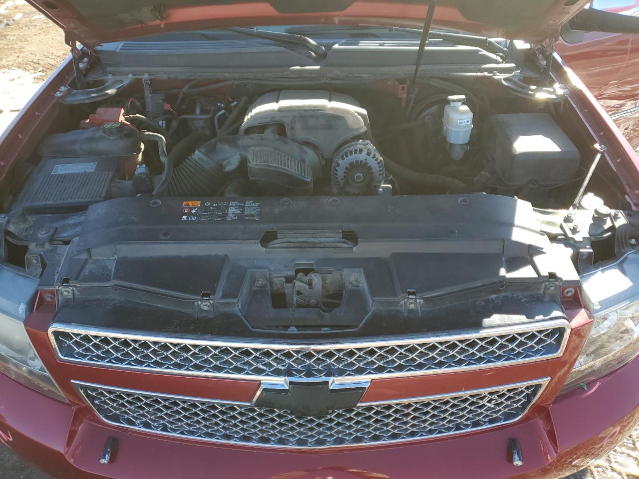 2014 Chevrolet Suburban - Image 12