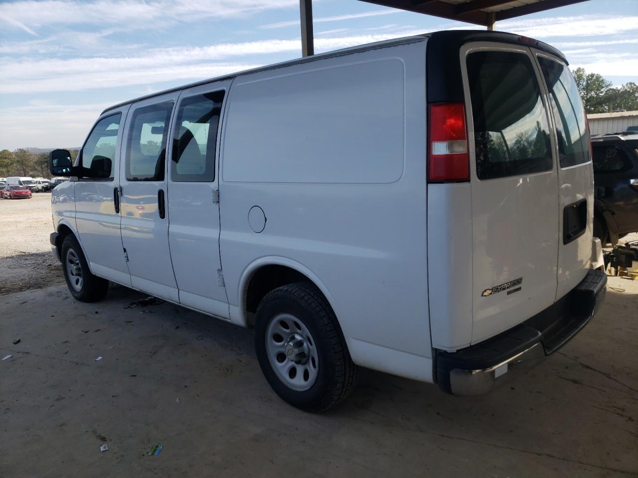 2014 Chevrolet Express - Image 2