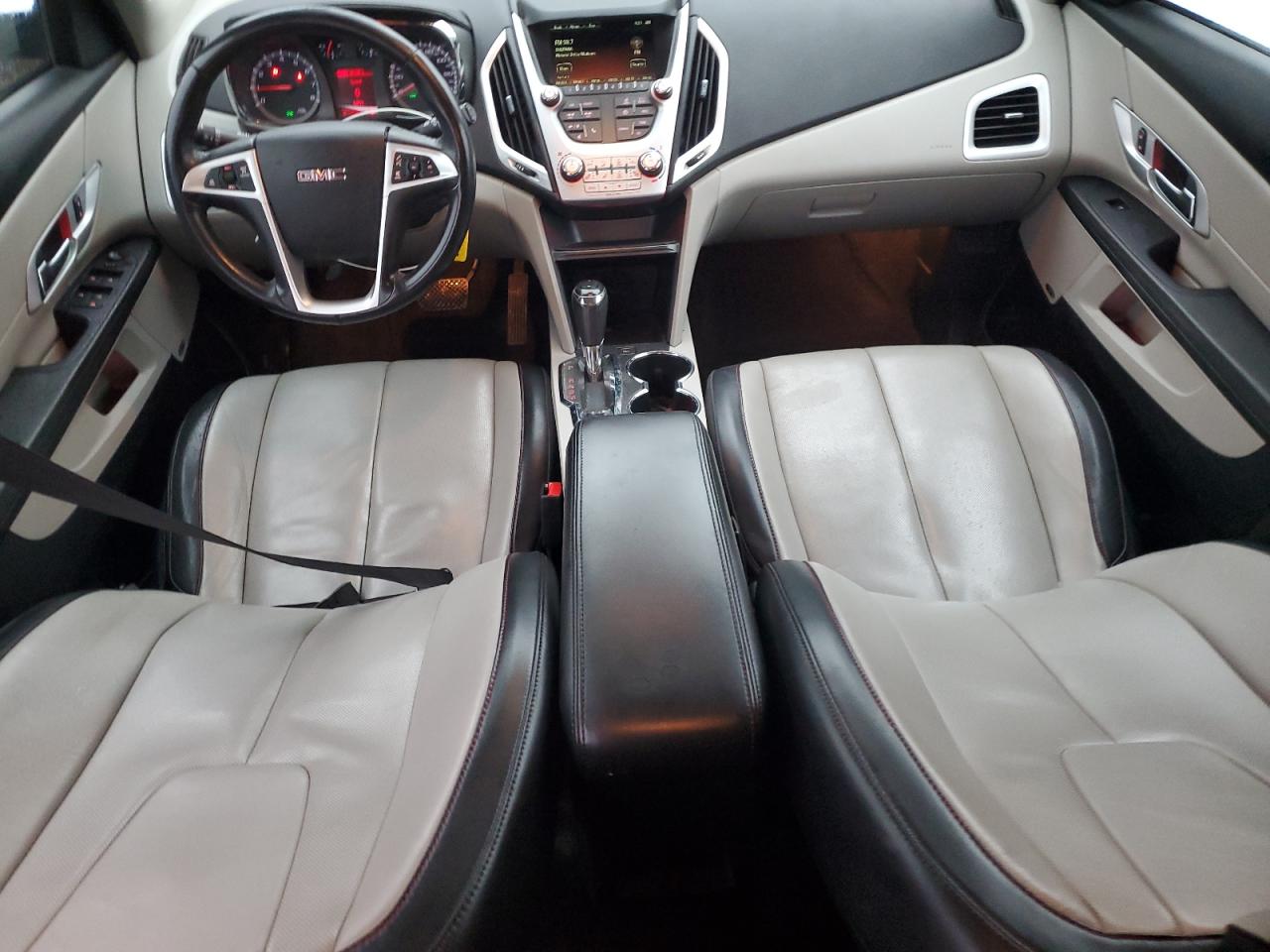 2017 GMC Terrain - Image 8