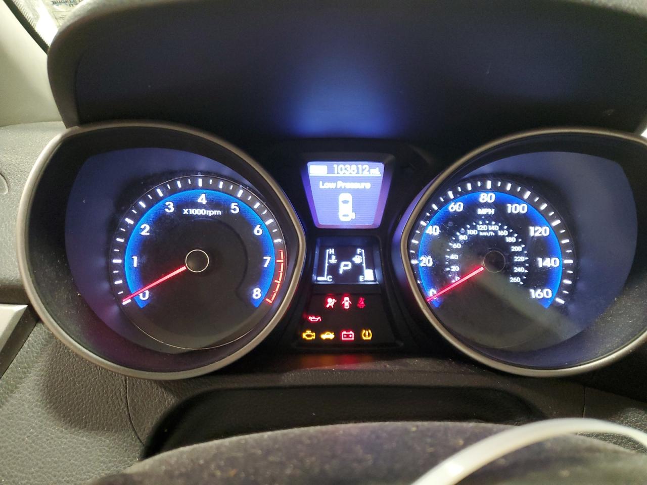 2016 Hyundai Elantra - Image 9