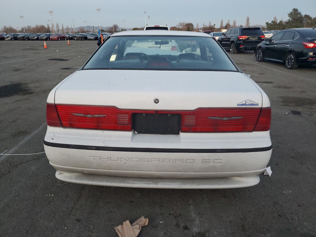 1990 Ford Thunderbird - Image 6