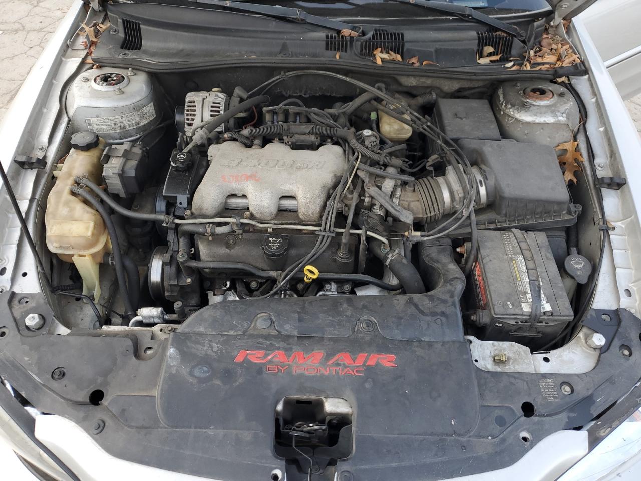 2004 Pontiac Grand AM - Image 11
