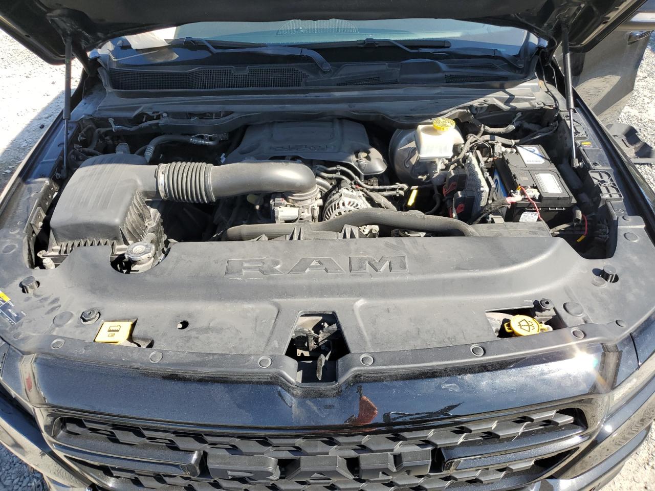 2022 RAM 1500 - Image 11