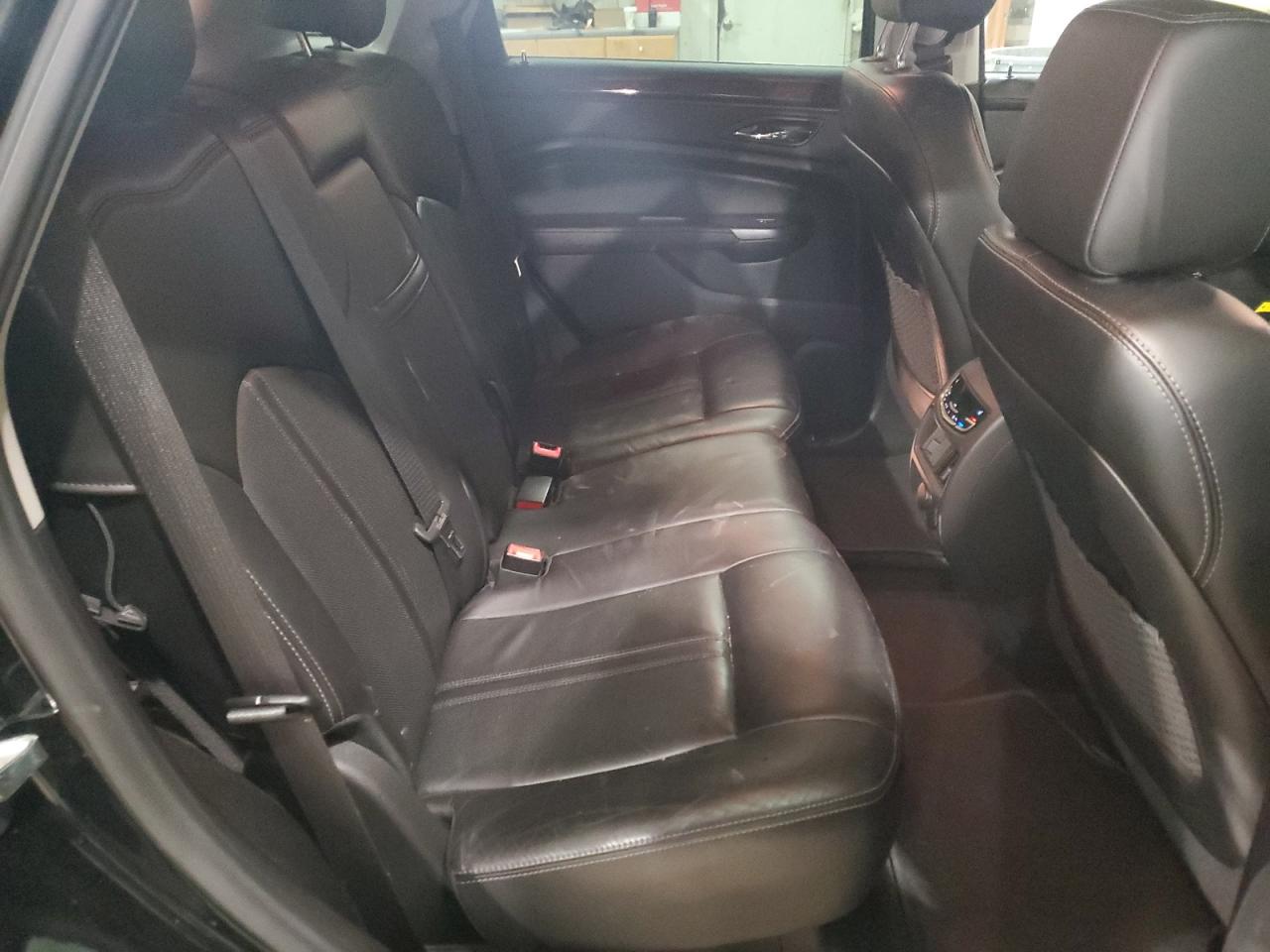 2015 Cadillac SRX - Image 11