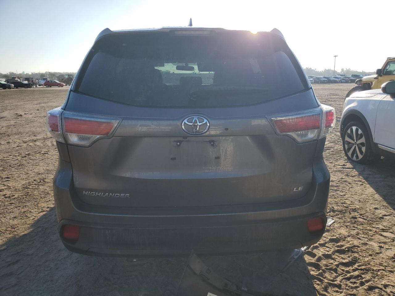 2016 Toyota Highlander - Image 6