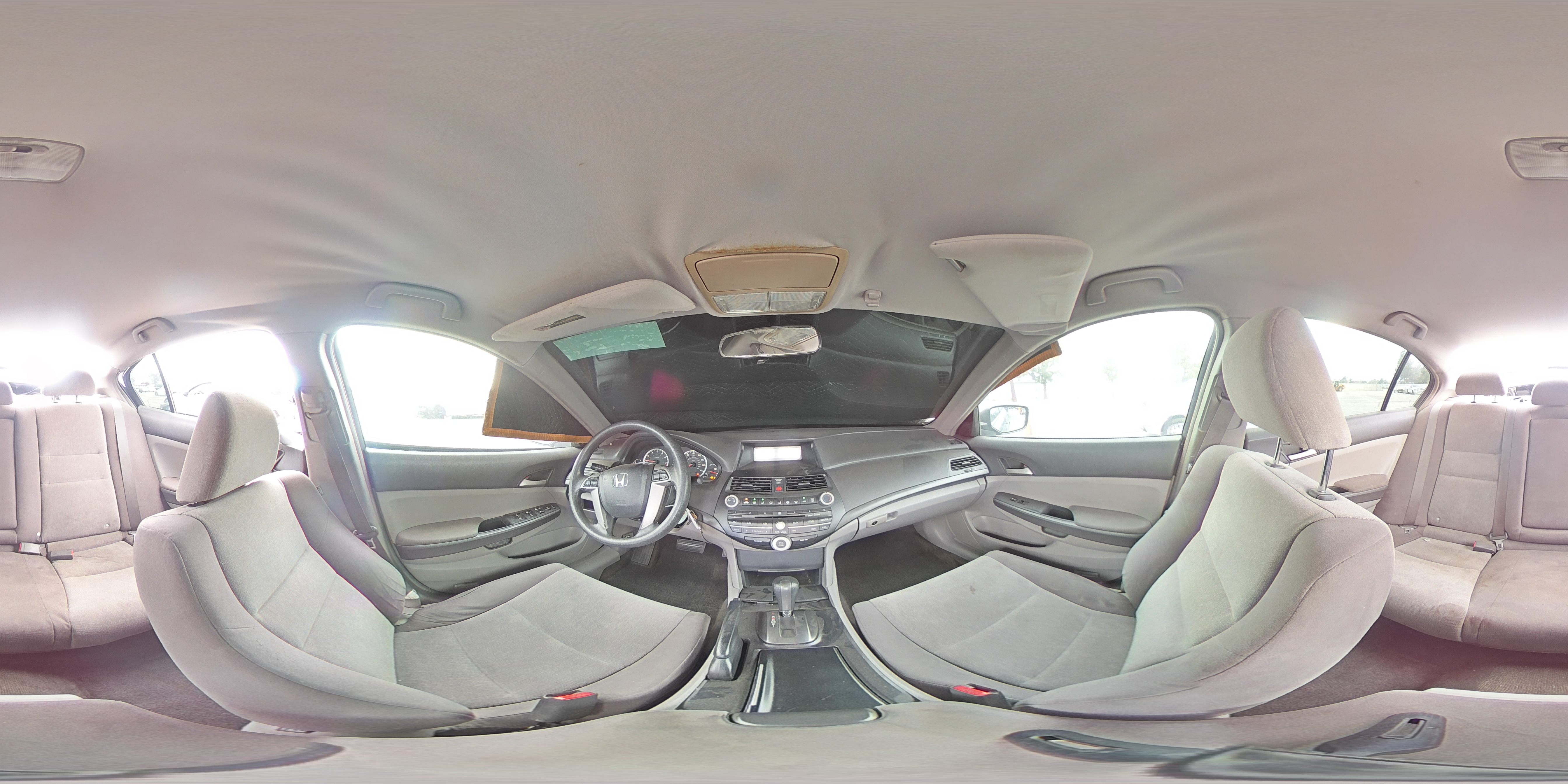 2009 Honda Accord - Image 13